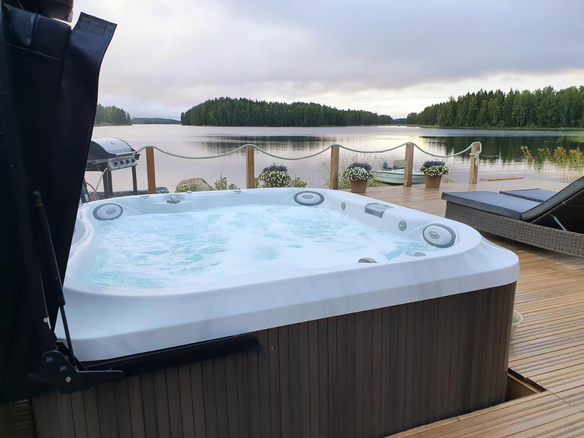 Stunning Log Cabin 45M2 On The Shore Of Kallavesi. Kuopio Exterior foto