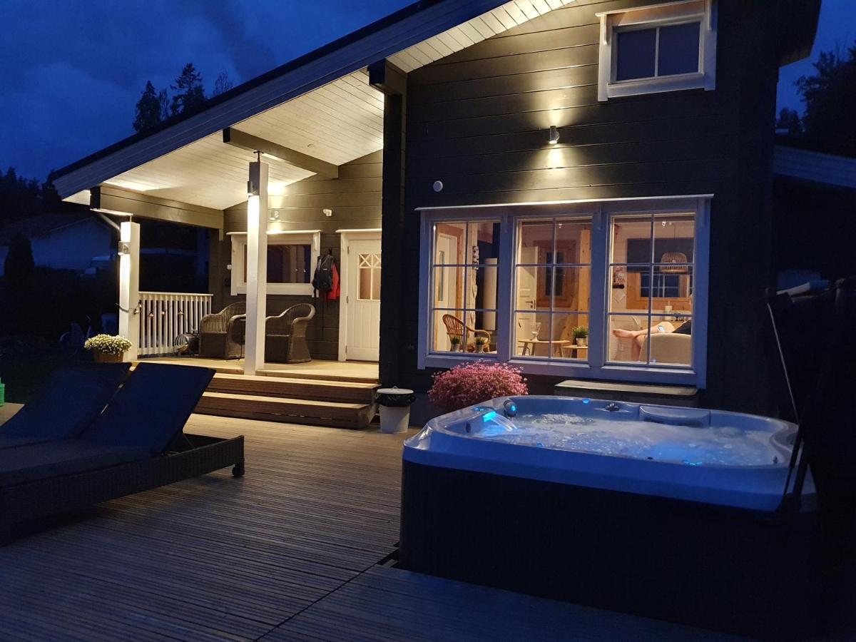 Stunning Log Cabin 45M2 On The Shore Of Kallavesi. Kuopio Exterior foto